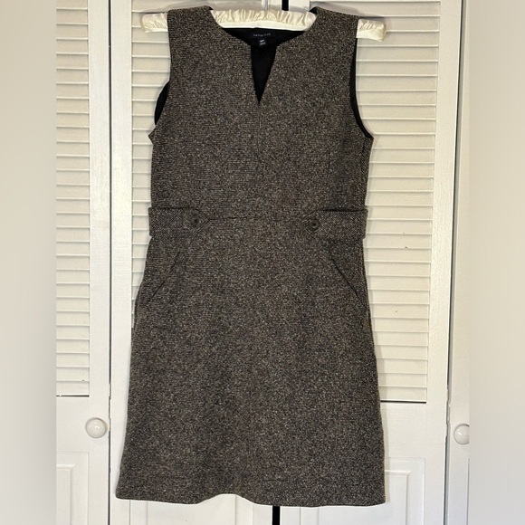 Lands’ End sleeveless tweed sheath dress - Picture 1 of 7